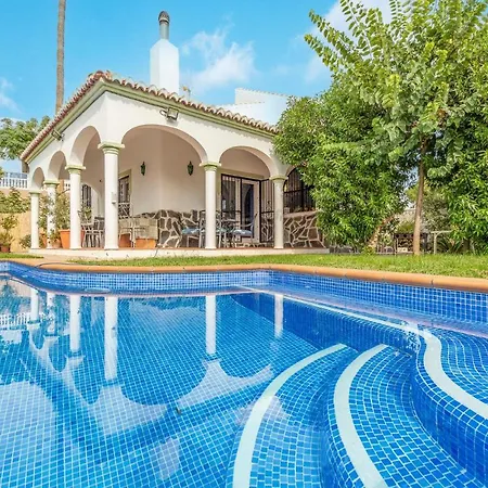 In Velez Malaga With Kitchen Holiday home Algarrobo Costa