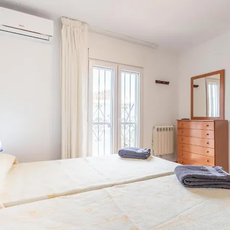 Holiday home In Velez Malaga With Kitchen *