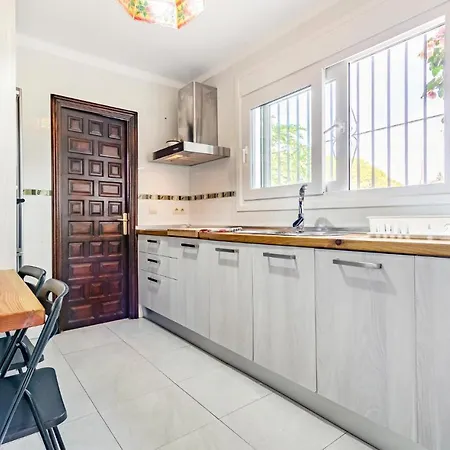 In Velez Malaga With Kitchen Holiday home *