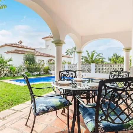 In Velez Malaga With Kitchen Holiday home